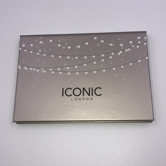 Iconic London Blaze Chaser Face Palette (NWT) - Picture 1 of 3